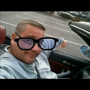 Meet your Posher, Andrew